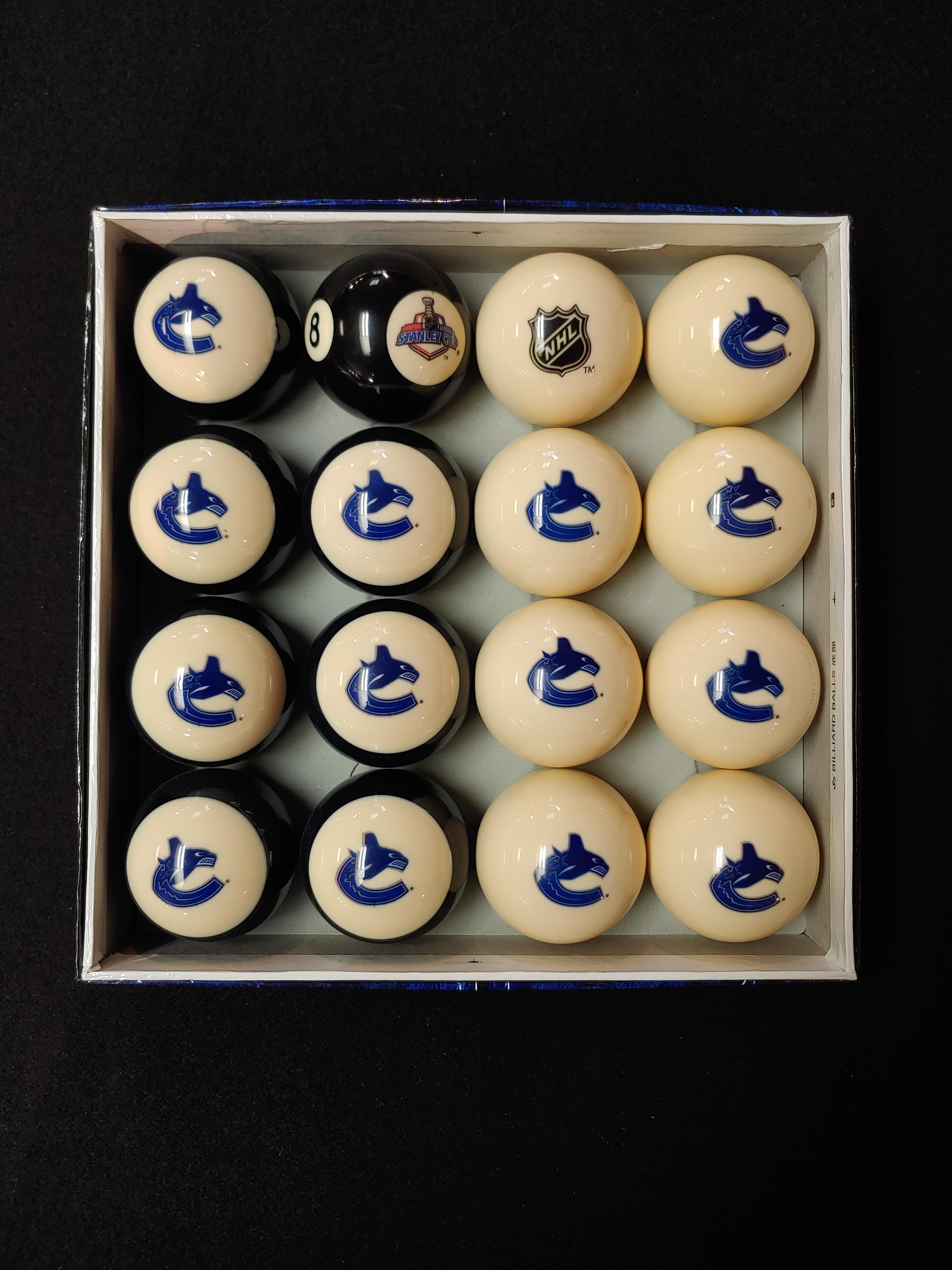 AVO Gameroom - NHL Ball Set 2 1/4" - Vancouver Canucks
